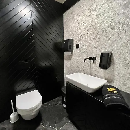 Crusoe Apartament *